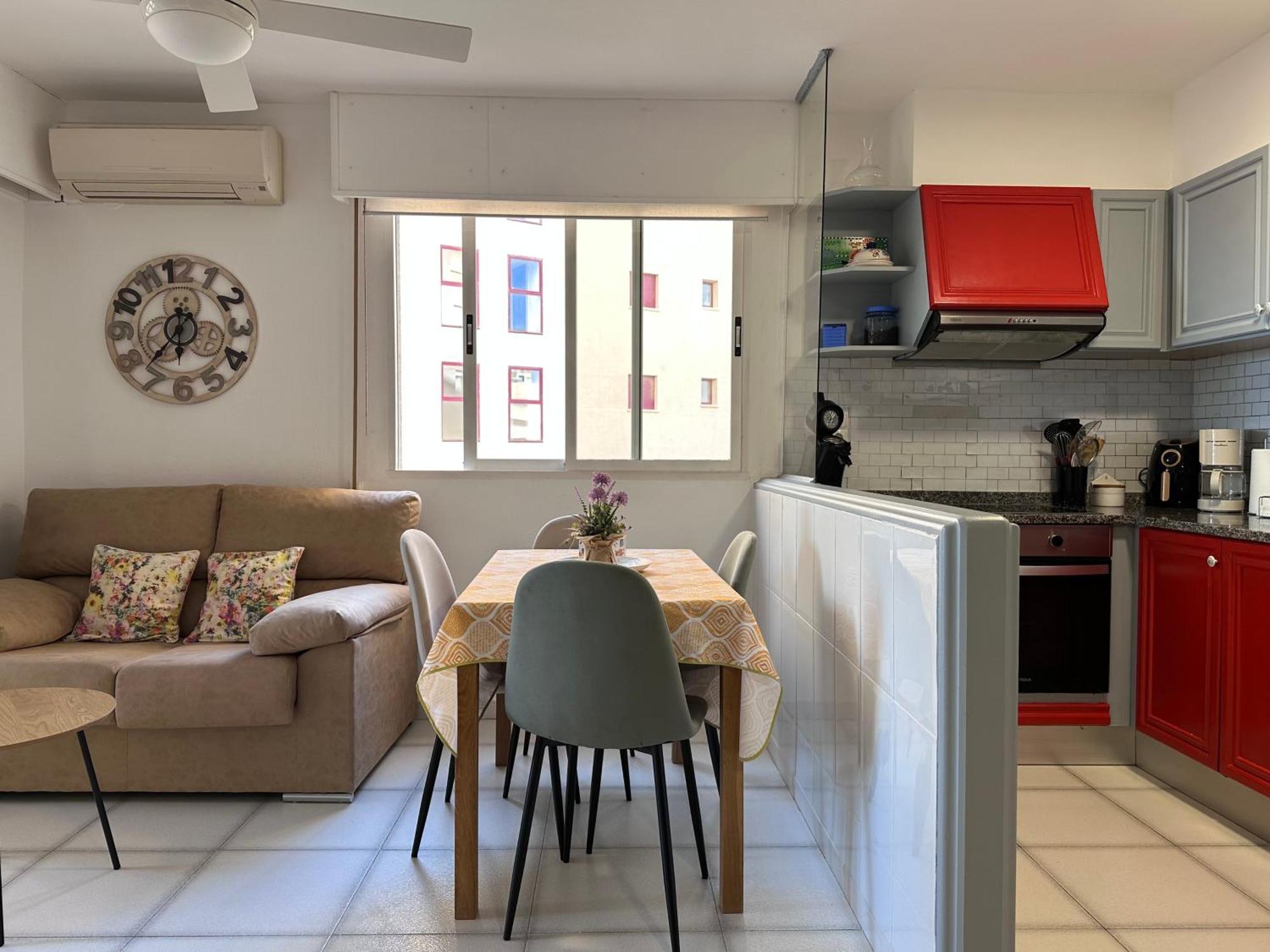Apartment On The Beach With Parking And Pool กัลเป ภายนอก รูปภาพ